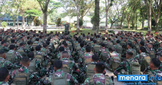 Dandim 0306/50 Kota Dampingi Danrindam I/BB Tutup Latihan Proglatsiapops Sistim Blok...