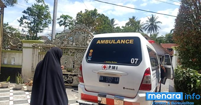 Kegiatan PMI Kota Bukittinggi Hari Ini, Mulai Dari Pelayanan Ambulan Medis Sampai Ambulan...