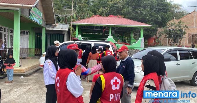 Panti Asuhan Ikhwanus Safa Mendapat Kunjungan Ketua PMI Sumatera Barat