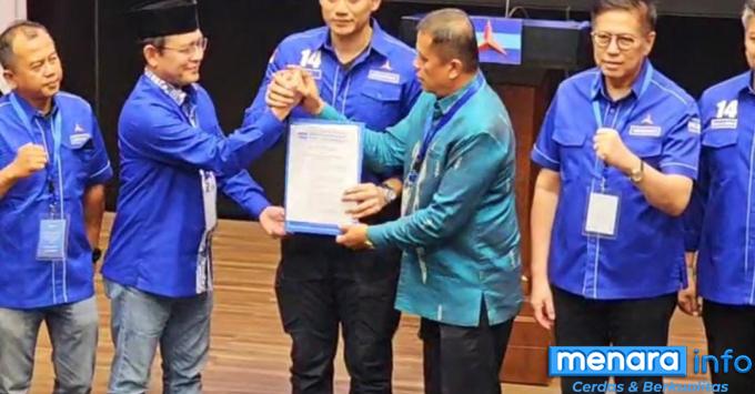 Pasangan Zulmaeta-Elzadaswarman Terima Rekomendasi B-1 KWK Partai Demokrat