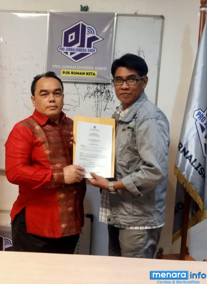 Robert Hendrico Terima SK Sebagai Ketua Dewan Pakar DPP PJS