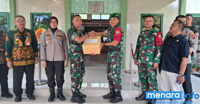 Wujud Dukungan Terhadap Semangat Belajar Anak Anak di Daerah Perbatasan, Kodim 0306/50...