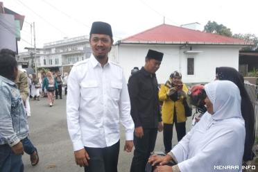 Cawako Bukittinggi Erman Safar, bkusukan didampingi...