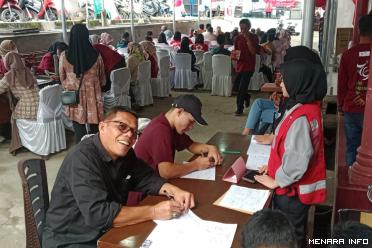 Ilustrasi foto : PMI sedang melakukan donor darah