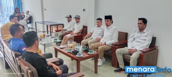 Jajaran Pengurus Partai Gerindra dan Jajaran Pengurus Partai Demokrat Bukittinggi