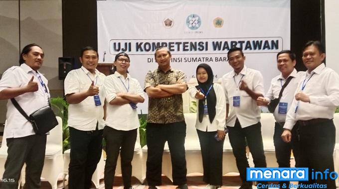 Ketua DPD PJS Al Imran bersama tujuh pengurus dan anggota PJS lulus ujian kompetensi wartawan.