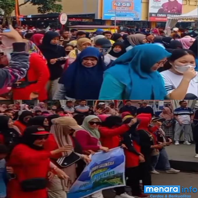 Ramai dan antusias warga mengikuti jalan santai.